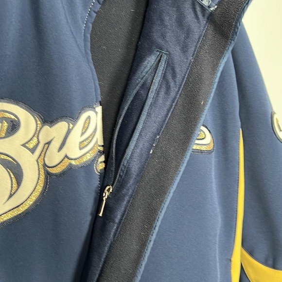 Milwaukee Brewers Jacket - Picture 6 of 6